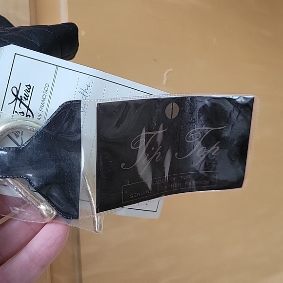 Vintage 80's lamb leather jacket - Picture 4 of 9